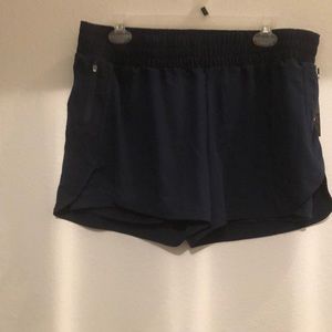 NWT lg navy shorts